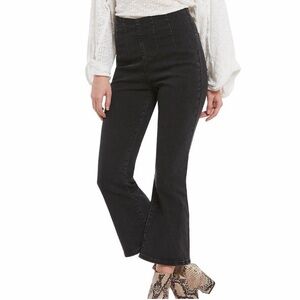Free People•High Rise Pull On Crop Black Jeans